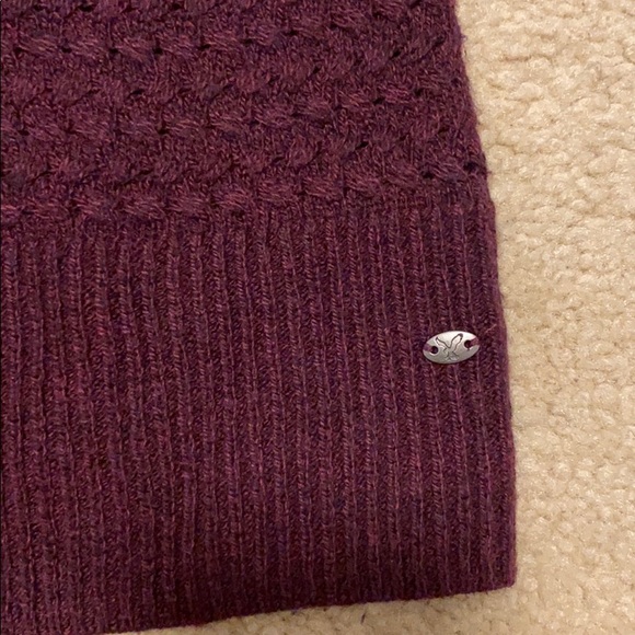 American Eagle Sweater - Picture 3 of 3